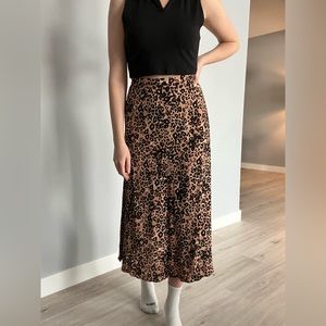 Wilfred Midi Skirt Leopard Tawny Print Aritzia